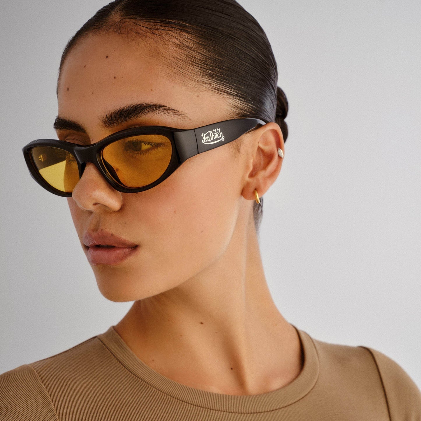 Blackout - Black Golden Tint