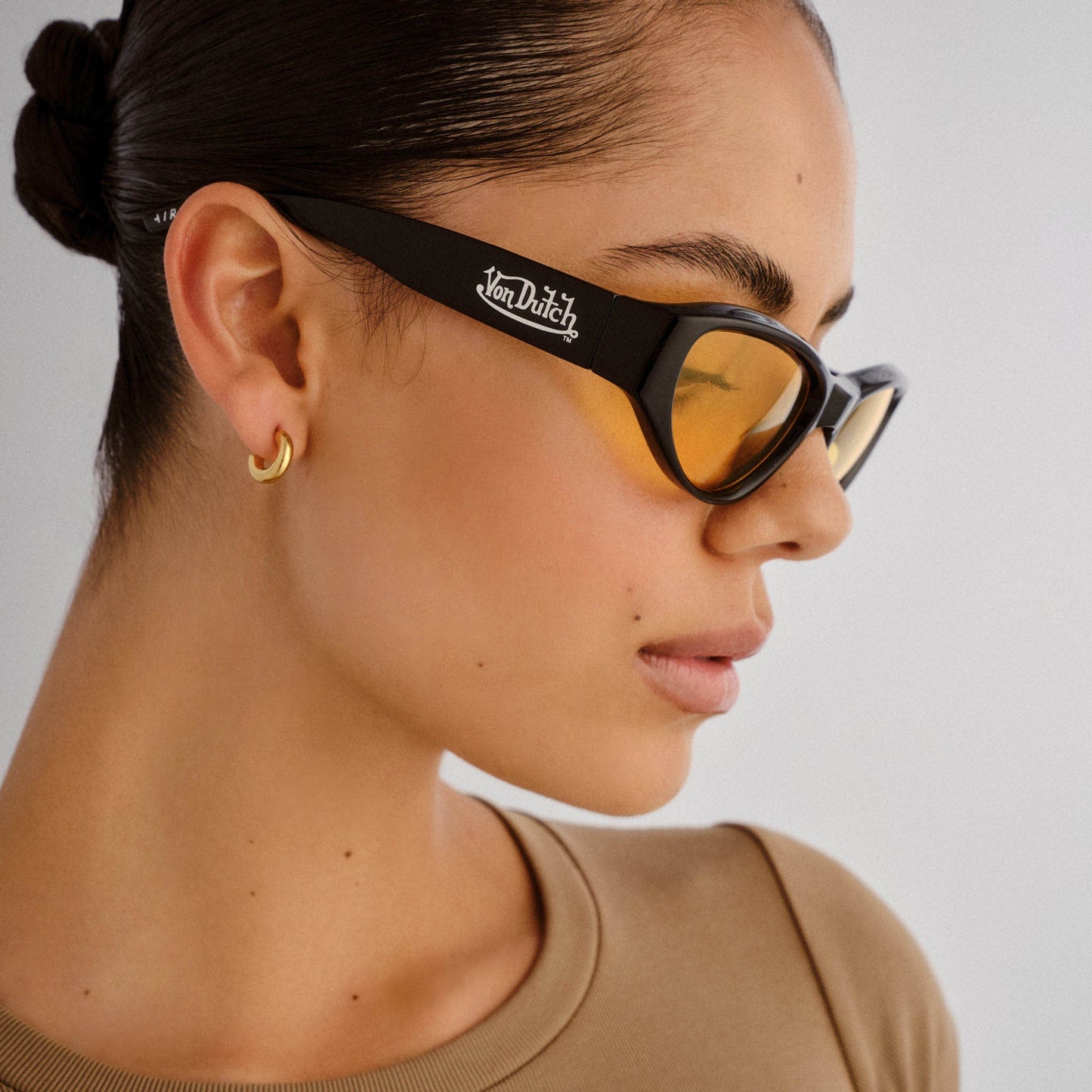 Blackout - Black Golden Tint